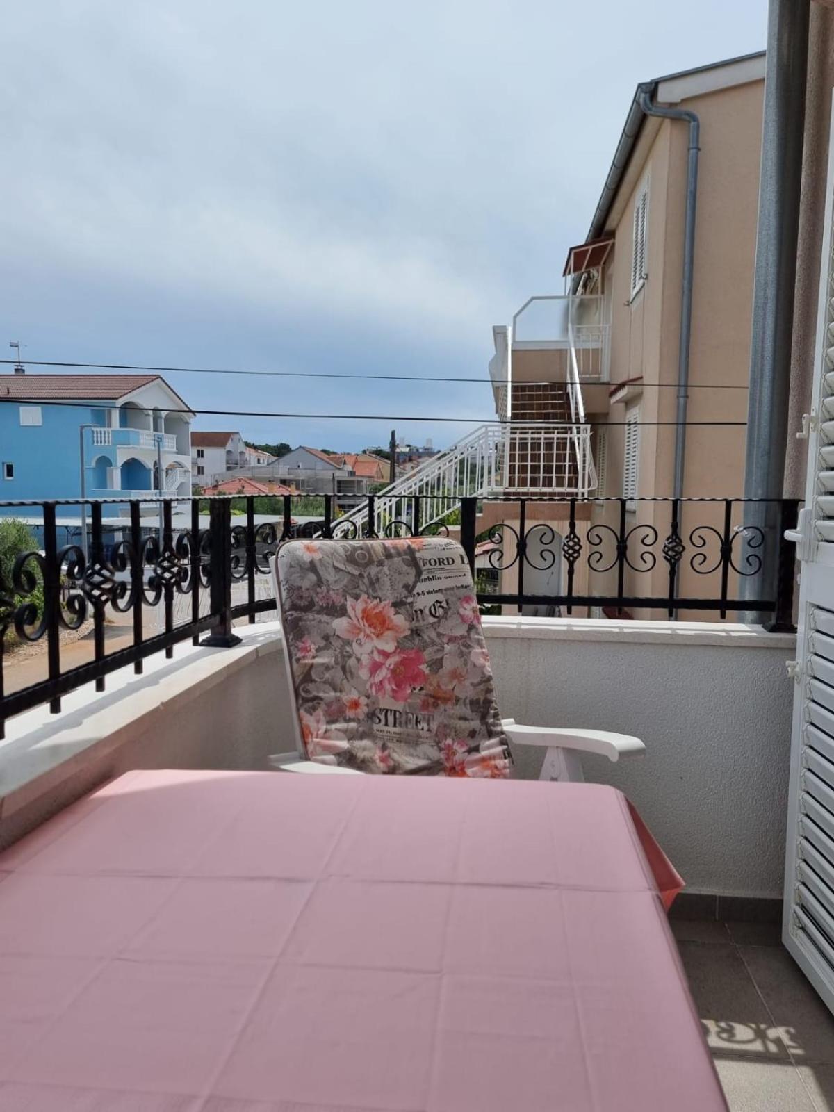Vila Bonbon 2 Biograd Na Moru Bagian luar foto