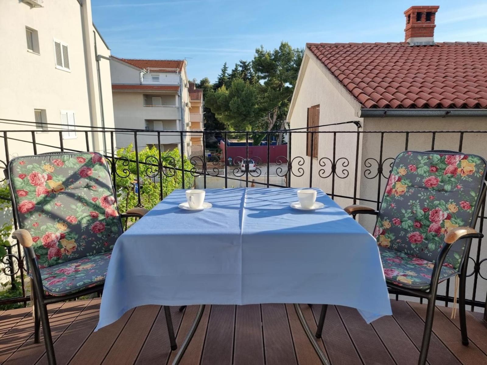 Vila Bonbon 2 Biograd Na Moru Bagian luar foto